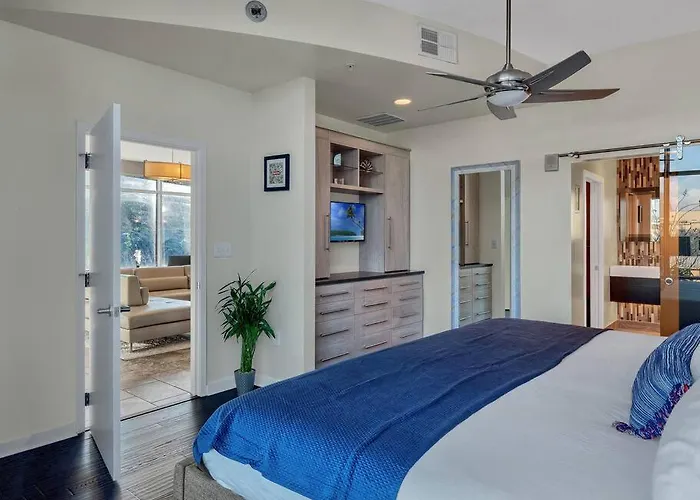 3 Bedrm Palace Suite - King Fl Bed & Free Ev Charging