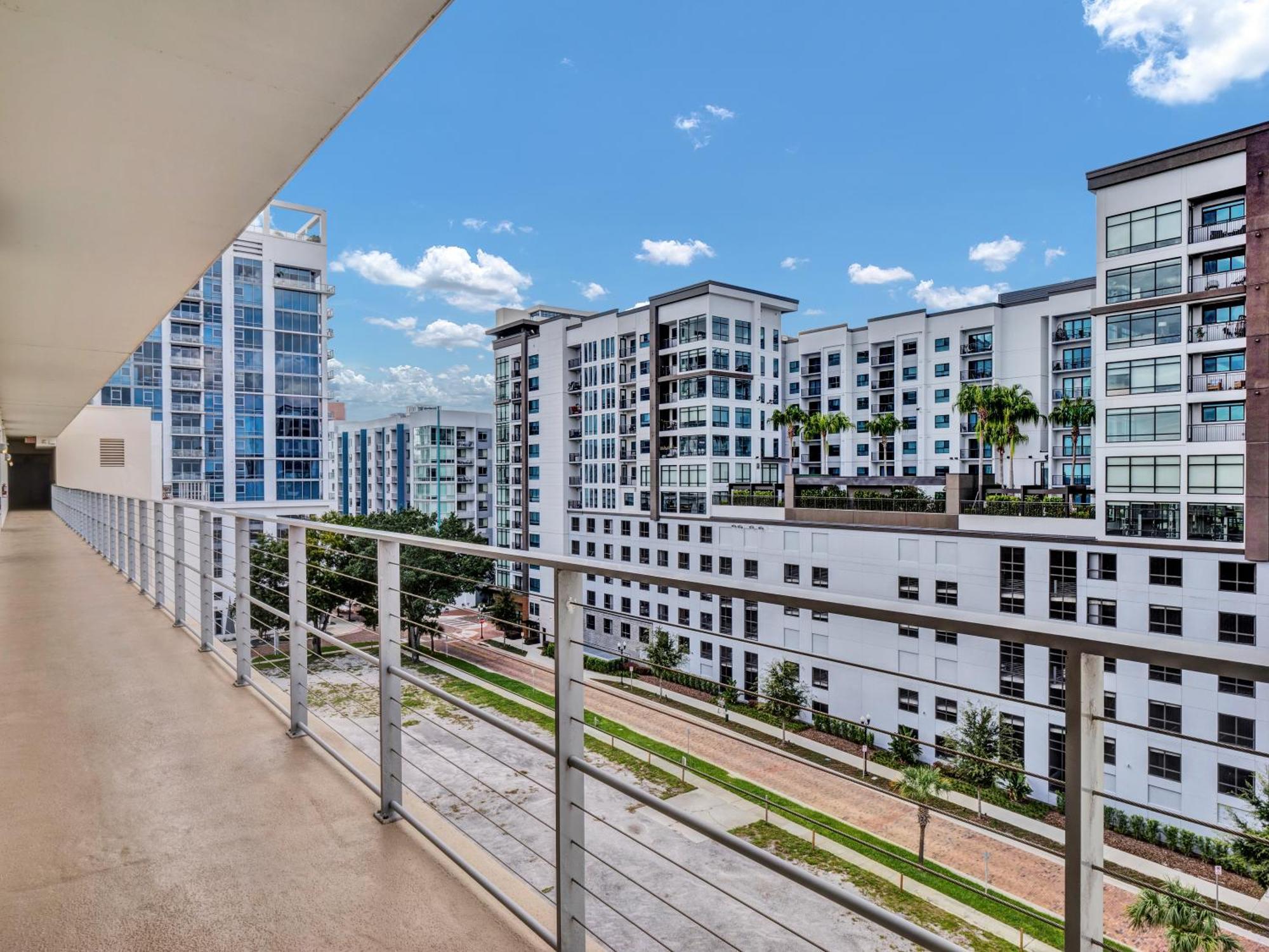 3 Bedrm Palace - King Fl Bed & Free Ev Charging Apartamento Orlando